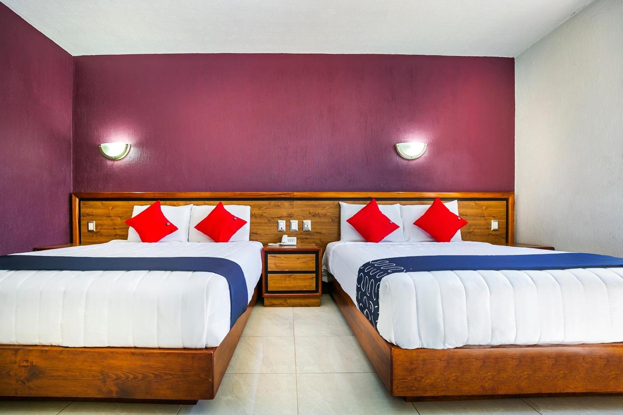 Capital O Hotel Casa Blanca, Морелія Екстер'єр фото