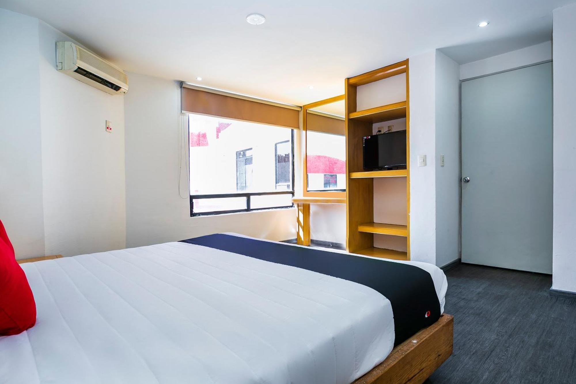 Capital O Hotel Casa Blanca, Морелія Екстер'єр фото